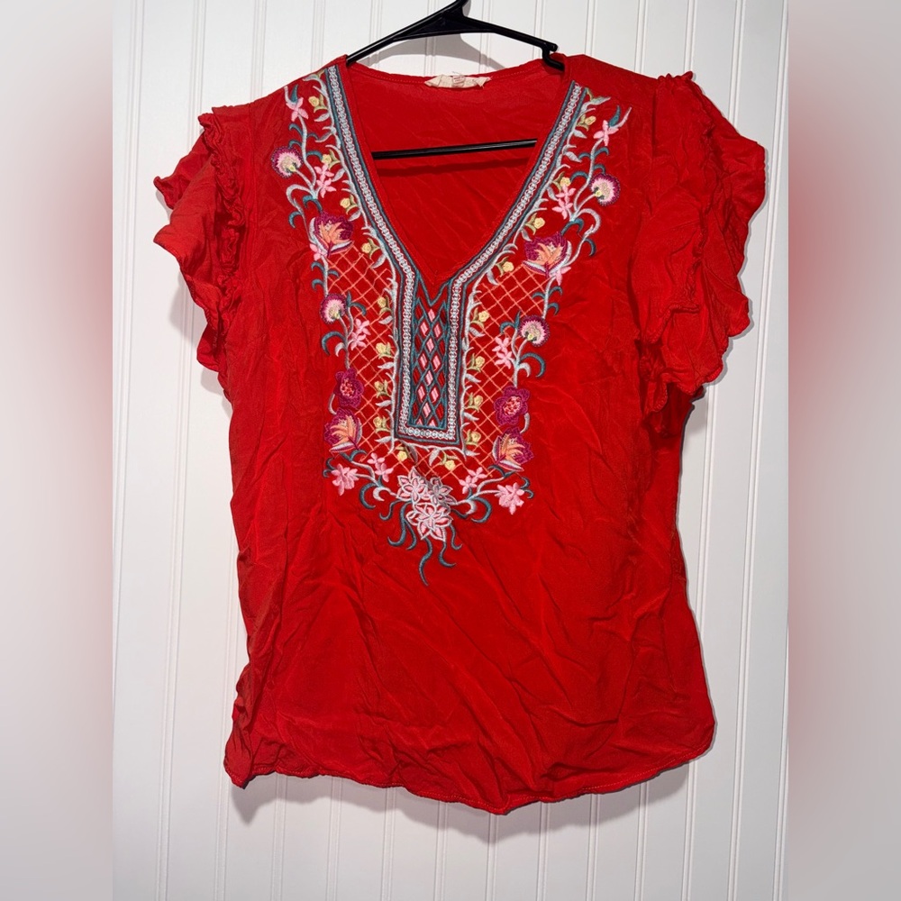 Solitaire Embroidered Red Women's Top| Size Medium